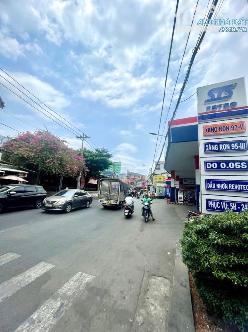 Mặt tiền Lê Quang Định P.1, 3 tầng 80m2,  giáp ranh bình thạnh, dòng tiền 32tr/th