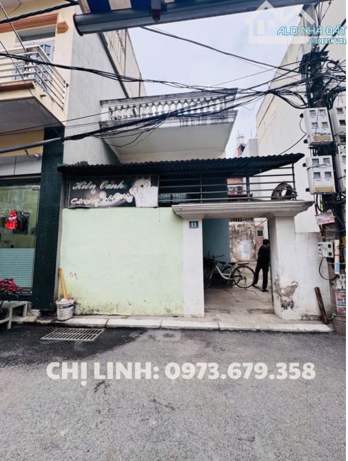 BÁN ĐẤT THỤY PHƯƠNG QUÁ ĐẸP -TẶNG NH.À CẤP 4 -64M2 - NỞ HẬU -Ô TÔ TRÁNH -NGÕ THÔNG -9TỶ