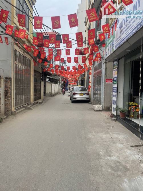 BÁN NHÀ PHỐ QUANG TRUNG, HÀ ĐÔNG DT31m2, Mt3.4m, Ô TÔ ĐỖ, Giá 4.08 Tỷ
