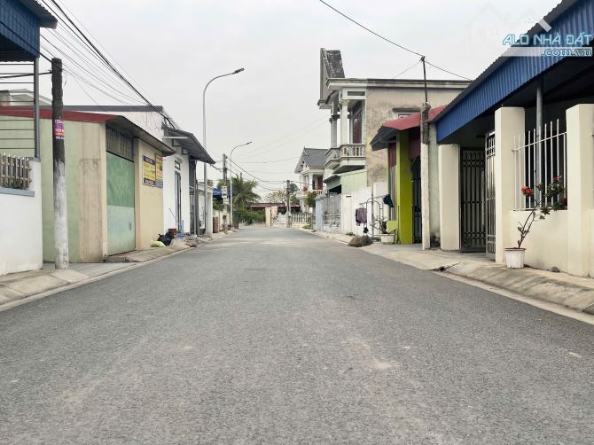 Bán lô đất 100m2 Kim Đới 2 Hữu Bằng Kiến Thụy Hải Phòng giá rẻ