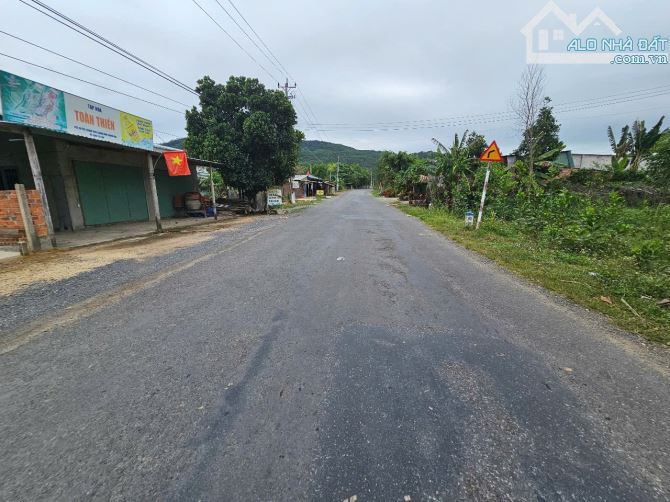 Bán đất mặt tiền Tỉnh Lộ 8 Khánh Bình gần trại cai nghiện phù hợp làm kho xưởng
