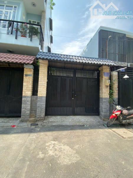 Hẻm 6m Thống Nhất, P.Tân Thành. DT 4.1x20m, cấp 4. Vị trí đẹp, đối diện công viên, 7.7 tỷ