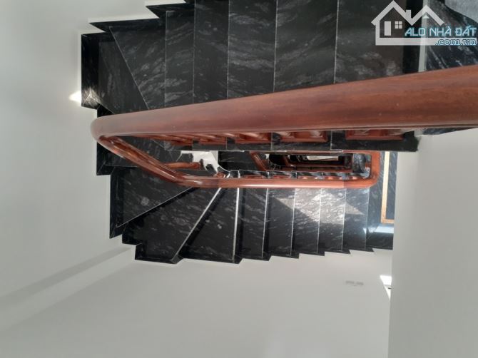 Hàm Nghi, Lô góc, 39m2,6T, thang máy, mới tinh 10tỷ hơn