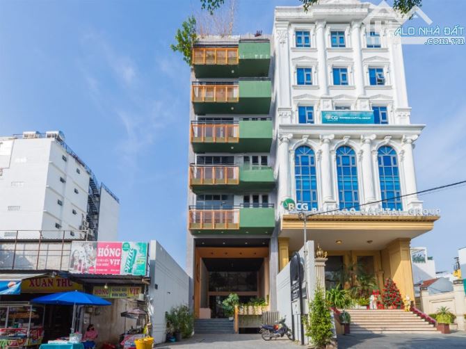 Rẻ nhất! Bán gấp nhà MT Nguyễn Văn Hưởng,Thảo Điền,Q.2.DT: 8x20m - Hầm+7 tầng Giá 30 tỷ
