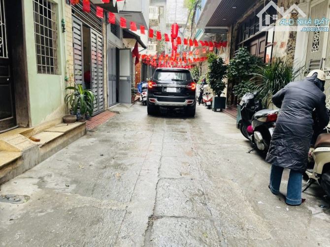 Siêu Phẩm Ô Tô Vào Nhà Trung Tâm Hai Bà Trưng 48M2 4 Tầng Gần Phố Sổ Vuông Giá 11.9 Tỷ