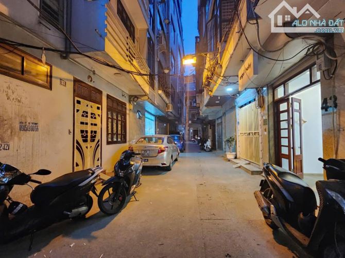 Bán gấp nhà phố Văn Cao, 35mx4t, 4 ngủ, ô tô tránh, 2 thoáng, sổ nở hậu, KD, CHỈ 6.9 TỶ - 3