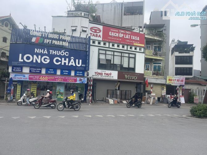 BÁN ĐẤT TẶNG NHÀ PHỐ NGỌC THỤY ÔTÔ TRÁNH KINH DOANH ĐỈNH 81M-2TẦNG-8MT.16TỶ LÔ GÓC SỔ A4