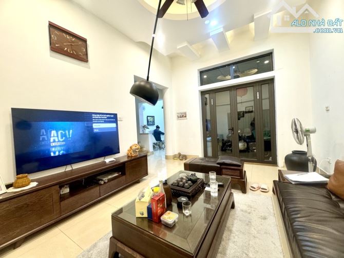 BÁN NHÀ HOÀNG MAI – LÔ GÓC – GẦN PHỐ – 61M² – GIÁ 11,5 TỶ
