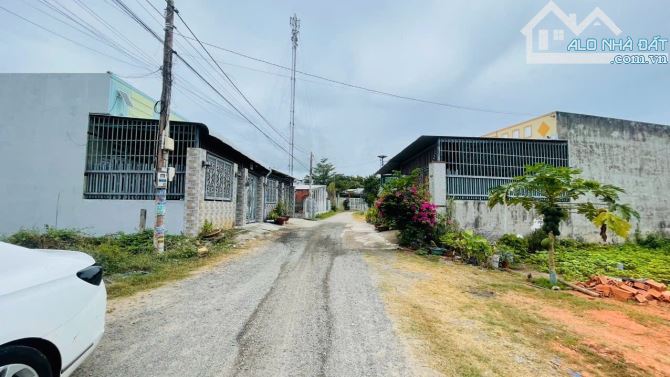 TRUNG TÂM THỊ TRẤN LONG ĐIỀN CÁCH TP BÀ RỊA 2Km 🍀GIÁ : 1TỶ3