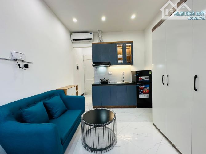 SIÊU HIẾM – Bán nhà phố Pháo Đài Láng - 90m2 - 8 Tầng, MT 6,5m, Chỉ 25 Tỷ!
