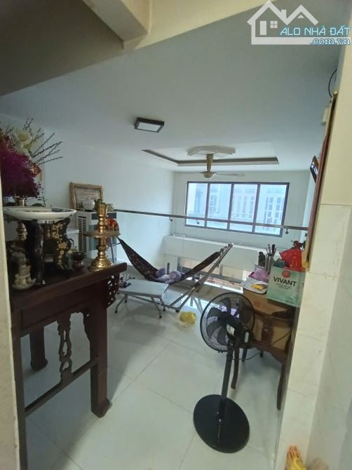 Quân 6, sau MT Hậu Giang, Nhà mới đẹp 5 tầng.6PN, 68m2,giá rẻ