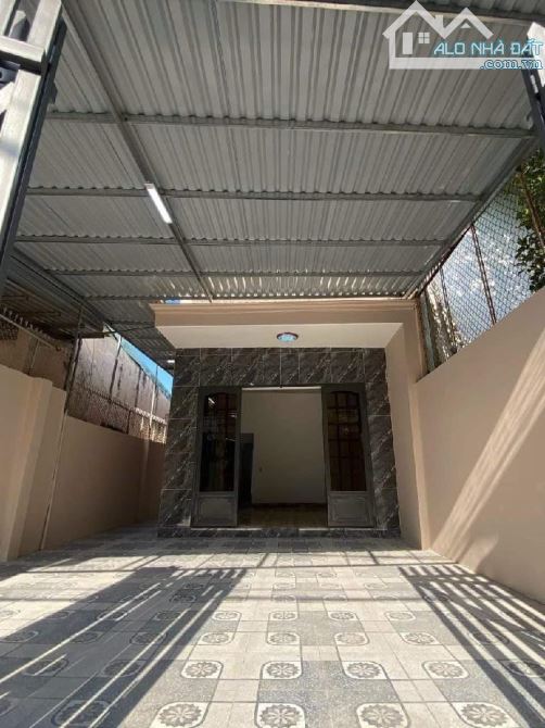 Bán nhà cầu Phú Xuân, Huỳnh Tấn Phát, Quận 7, DT: 150m2, giá 7.35 tỷ