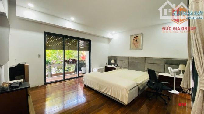 Bán biệt thự khu dân cư D2D, gần trục chính đường D9 sổ hồng hoàn công 468m2 sàn giá 19 tỷ - 10