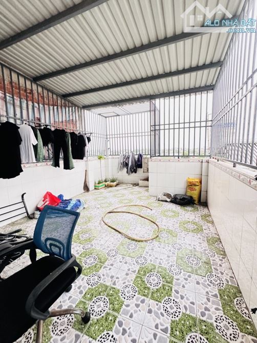 cần bán, VỊ TRÍ ĐẸP, Hiệp Thành Quận 12, dt 65 × 3TẦNG, giá siêu rẻ, chỉ 5.2 tỷ - 10