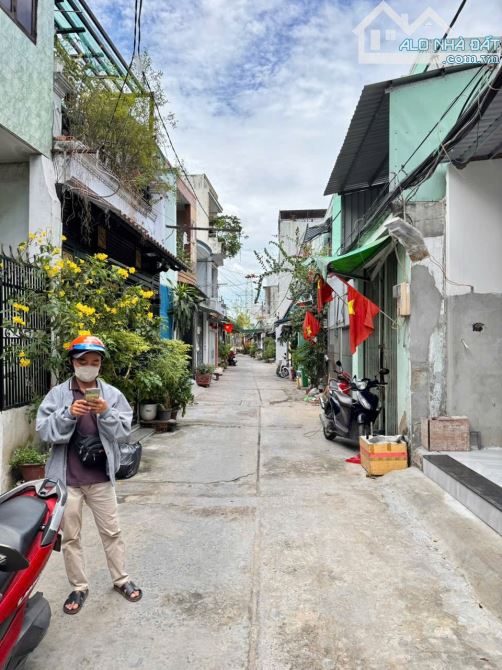 ✨ 4 TẦNG 45M2 (Ngang 4M x Dài 11.5M) SÁT CHỢ GÒ XOÀI, HẺM 6M THÔNG XE HƠI NGỦ NHÀ - 5,7 TỶ - 11