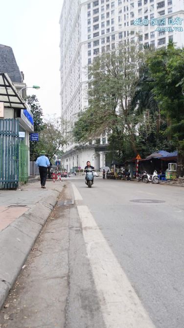 Nhà Đẹp 6 tầng, Lô Góc Đình Thôn, 50.3m² - Vị Trí Vàng, Ô TÔ Gần, 7.2 tỷ" - 1