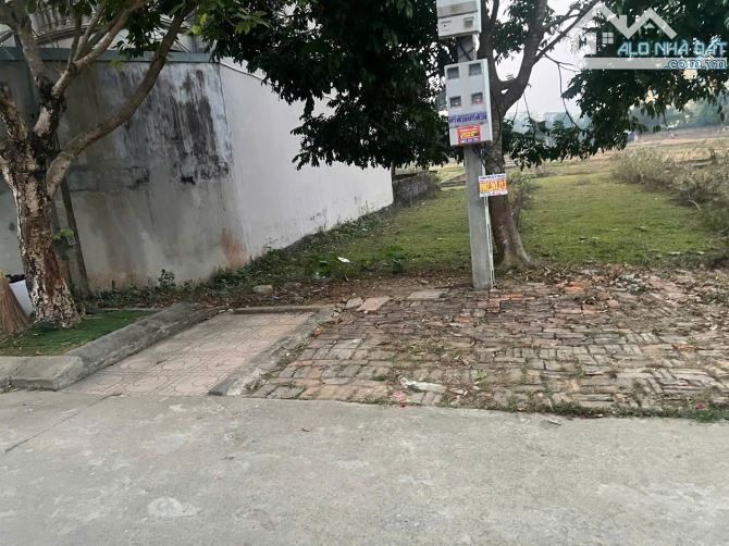 Cách quốc lộ 21 chỉ 300m có 1 lô đất 2 mặt tiền đường trước đất rộng 7m vàv5m - 1