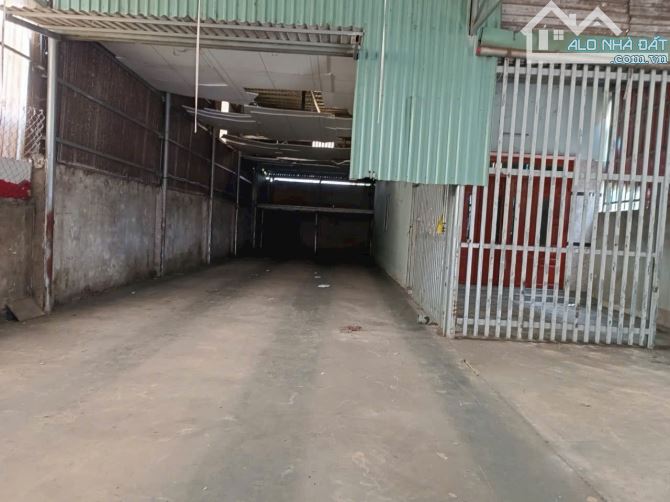 Nhà kho gần trường cấp 2 Tân Bình,đường Chùa Tân Long - 1