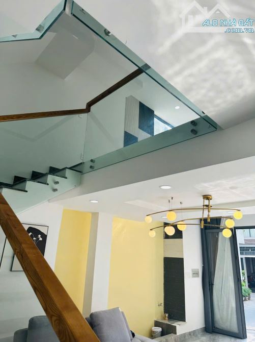 Bán VIlla phố đẹp Lê Quang Định, - nhà ngang 8 x 10m, 5 lầu, nội thất cao cấp ,chỉ 12.5 tỷ - 1