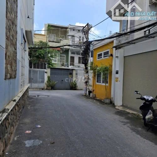 Bán đất XÂY CAO TẦNG  Nguyễn Văn Hưởng Thảo Điền 200m2 vuông vức chỉ 180tr/m2 - 1