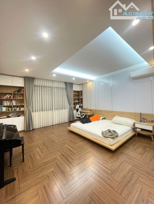 Nhà 7 tầng, Nguyễn Văn Cừ, LB, full nội thất, thang máy, DT 113m2, Giá 28,5 tỷ - 1