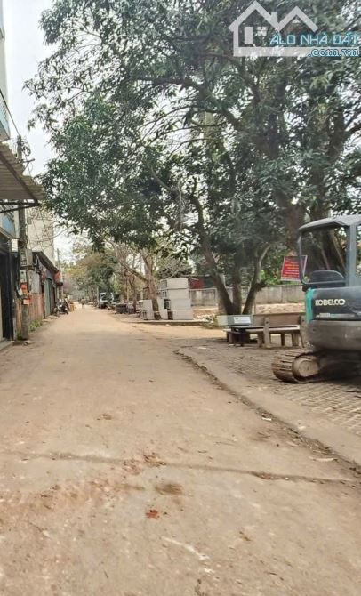 Bán đất bìa làng nhìn ra cánh đồng xã Vân Hà: Diện tích 72 m2 - giá 73 triệu/m2. - 1