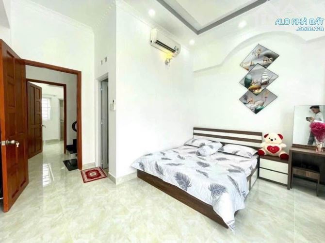 Hót💥💥 Chỉ 6 Tỷ | Trung Tâm Hoàng Mai-5 Tầng Full Nội Thất -Ngõ Thông-20m Ra Oto Tránh - 1