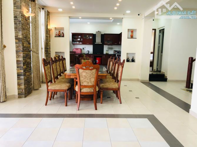 VILLA SÂN VƯỜN 434M2 NGANG 21M, 10P 11WC 2 MẶT TIỀN HẺM ÔTÔ TRIỆU VIỆT VƯƠNG P4 GIÁ 24 TỶ - 1