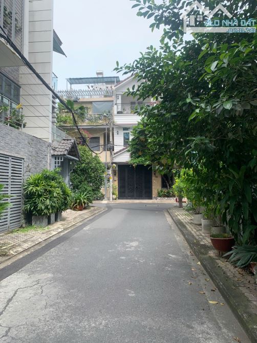 Bán nhà hai lầu đẹp hướng Đông Tứ Trạch trong khu Tân Quy Đông, P. Tân Phong, giá 15 tỷ - 1
