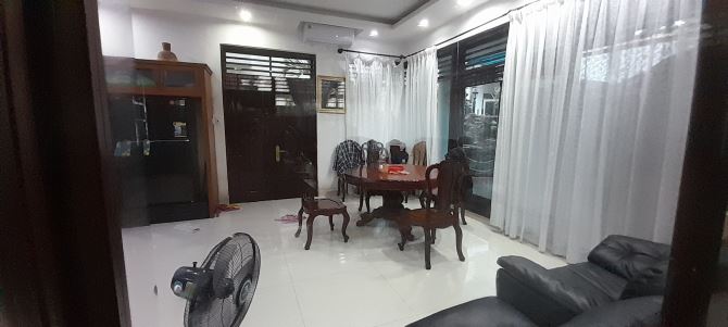 Bán biệt thự 216 m2 giá rẻ nhất trong khu Ven Sông Tân Phong Sadeco Quận 7 giá 42 tỷ - 1