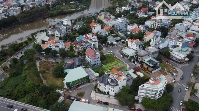 BÁN NHÀ 173,8 M2 HƯỚNG ĐÔNG-NAM VIEW GẦN SÔNG Q.2 GIÁ 30 TỶ - 1