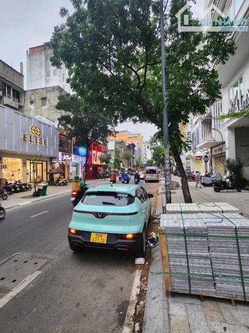 Bán nhà MT đường Lý Tự Trọng, P.Bến Thành, Quận 1 - 1