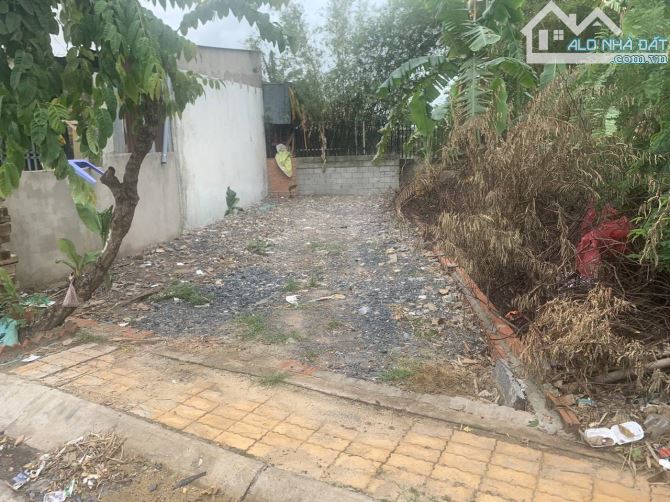 BÁN LÔ ĐẤT MẶT TIỀN 65 M2 - GIÁ 1 TỶ 470 TRIỆU - TÂN XUÂN - HÓC MÔN - 1