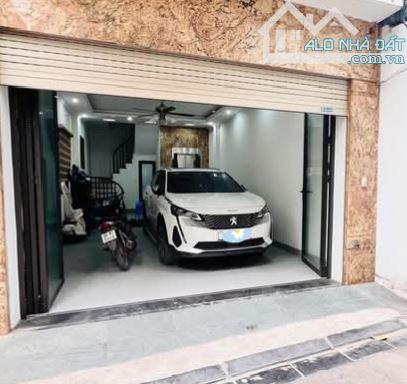 Vip! Bán nhà Nguyễn Văn Huyên, 2 ô tô tránh, KD, Thang Máy, Phân Lô Gara 7 chỗ, 50m2 7T - 1