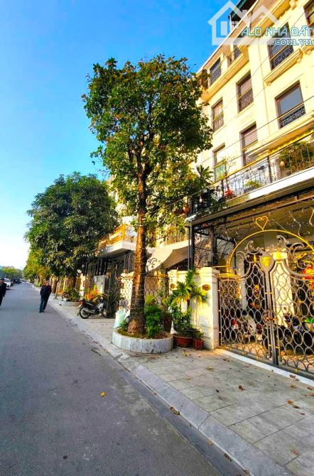 🔥 BIỆT THỰ NHÀ VƯỜN, KĐT MỚI ĐẠI KIM DT85m2, 5 TẦNG, MT5m, VỈA HÈ, KINH DOANH Giá 30 TỶ - 1