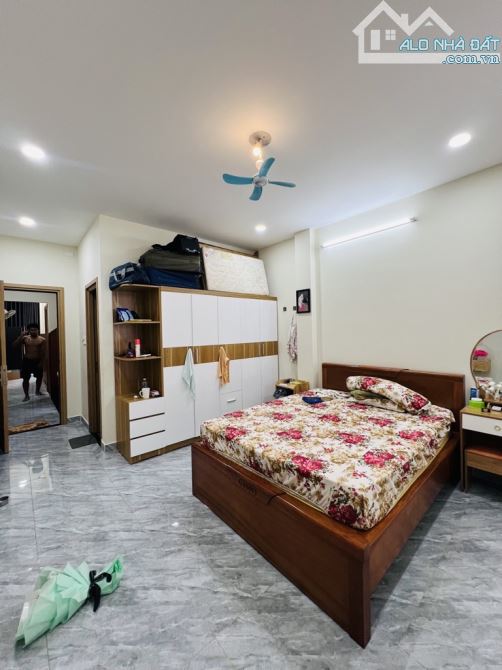 Nhà Tân phú  ngay lê trọng tấn  DT 4x17 , 4tần  xe hơi ngủ trong nhà - 1