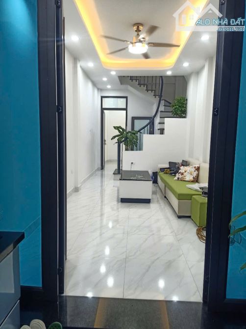 Chủ nhà cần bán gấp ngôi nhà 2 tầng - 1