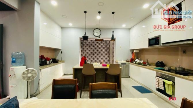 Bán biệt thự khu dân cư D2D, gần trục chính đường D9 sổ hồng hoàn công 468m2 sàn giá 19 tỷ - 1