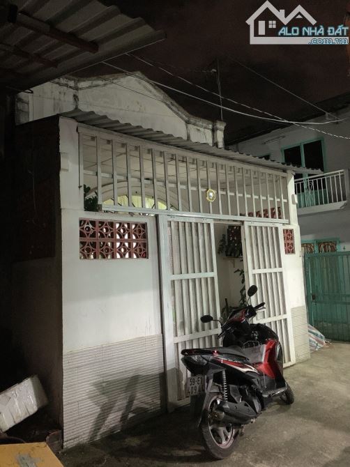 Bán nhà cấp 4 đường VƯỜN LÀI, phường AN PHÚ ĐÔNG ,Q12, dt 63,5 m²(4,5x14,7).Hẻm ô tô. - 1