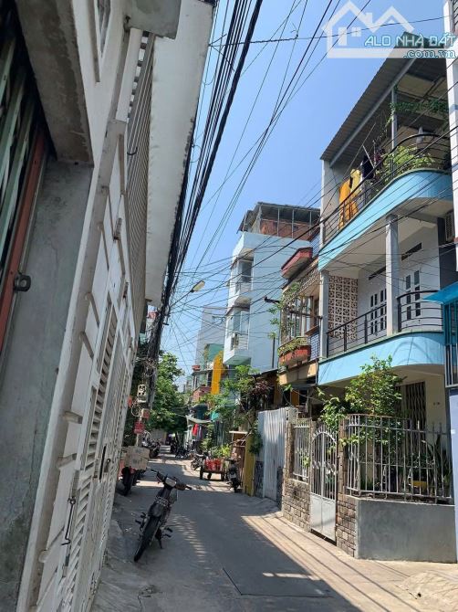 Bán nhà ôm góc 2 mặt hẻm Hai Bà Trưng, phường Lê Lợi, Quy Nhơn - 1