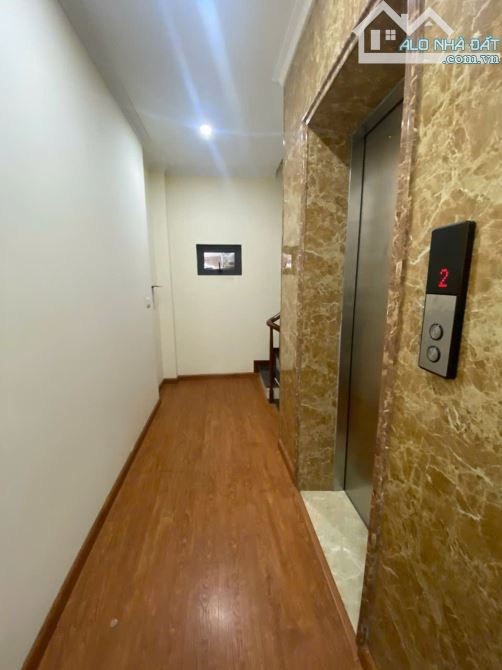 cho thuê nhà nguyên căn 50m² x 7 tầng, mặt tiền 4m, mặt phố Trần Tử Bình, trung tâm quận - 12