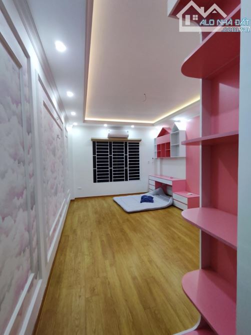 Mỹ Đình. 38m. 6 tầng. Nhà đẹp. Thoáng.Full nội thất. Nhỉnh 8tỷ - 12