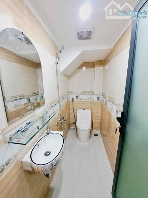 ✨ 4 TẦNG 45M2 (Ngang 4M x Dài 11.5M) SÁT CHỢ GÒ XOÀI, HẺM 6M THÔNG XE HƠI NGỦ NHÀ - 5,7 TỶ - 14