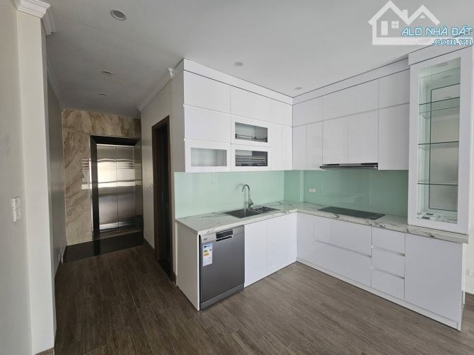 Nhà Mới Đường Nguyễn Văn Cừ 41m2, 6 Tầng Thang Máy, Ôtô Đỗ Cửa, Giá 11 Tỷ - 2