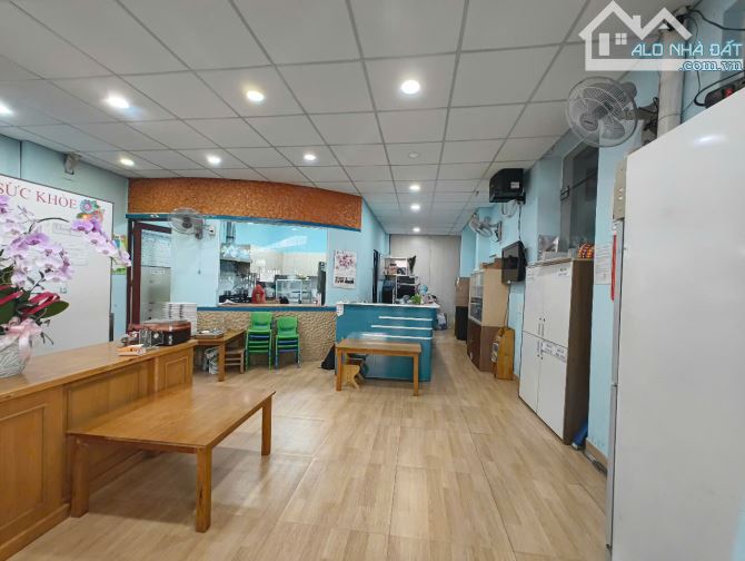 VIP-BIỆT THỰ GẦN VÒNG XOAY DÂN CHỦ- 15MX23M- 2 TẦNG, SÂN VƯỜN- P.9, QUẬN 3- GIÁ 9X TRIỆU - 2