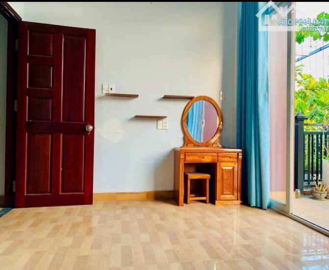✅Chính chủ lâu đời- xây ở rất kiên cố 🏡Nhà TX 25-80m2- ngang khủng 5m-3 tầng- 5,5 tỏi - 2