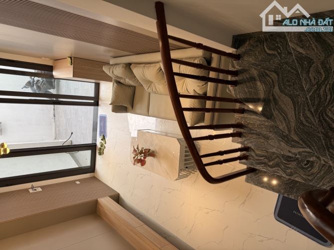 Bán nhà phố ngô gia tự 30m 5 tầng gần bigC - 2