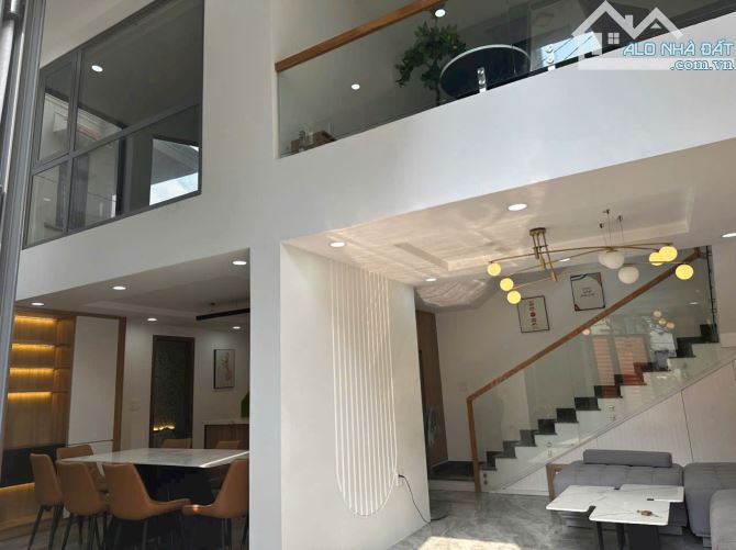 Bán VIlla phố đẹp Lê Quang Định, - nhà ngang 8 x 10m, 5 lầu, nội thất cao cấp ,chỉ 12.5 tỷ - 2