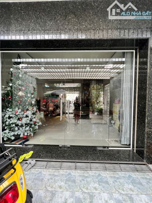 Nhà trệt, 2 lầu đường 25m Nguyễn Thị Sóc, 6x22m, giá 10.3 tỷ - 2