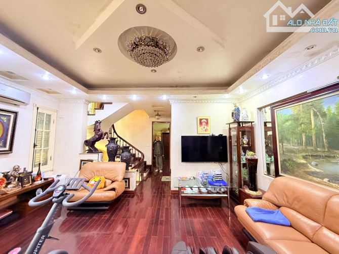 Hồ Tùng mậu - Đẹp Hơn Mặt Phố, 5 Tầng, Ở & Kinh Doanh, 46m2, Vỉa Hè, Cây Xanh, 16.5 tỷ - 2